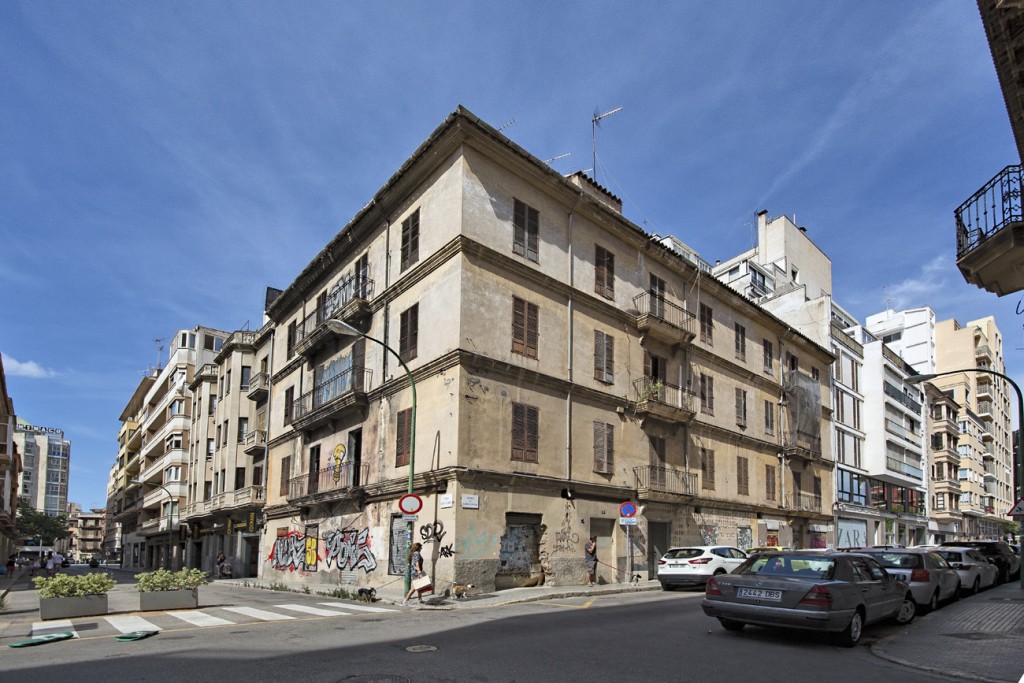 Residential Building For Sale In Plaza De Espana Palma De Mallorca